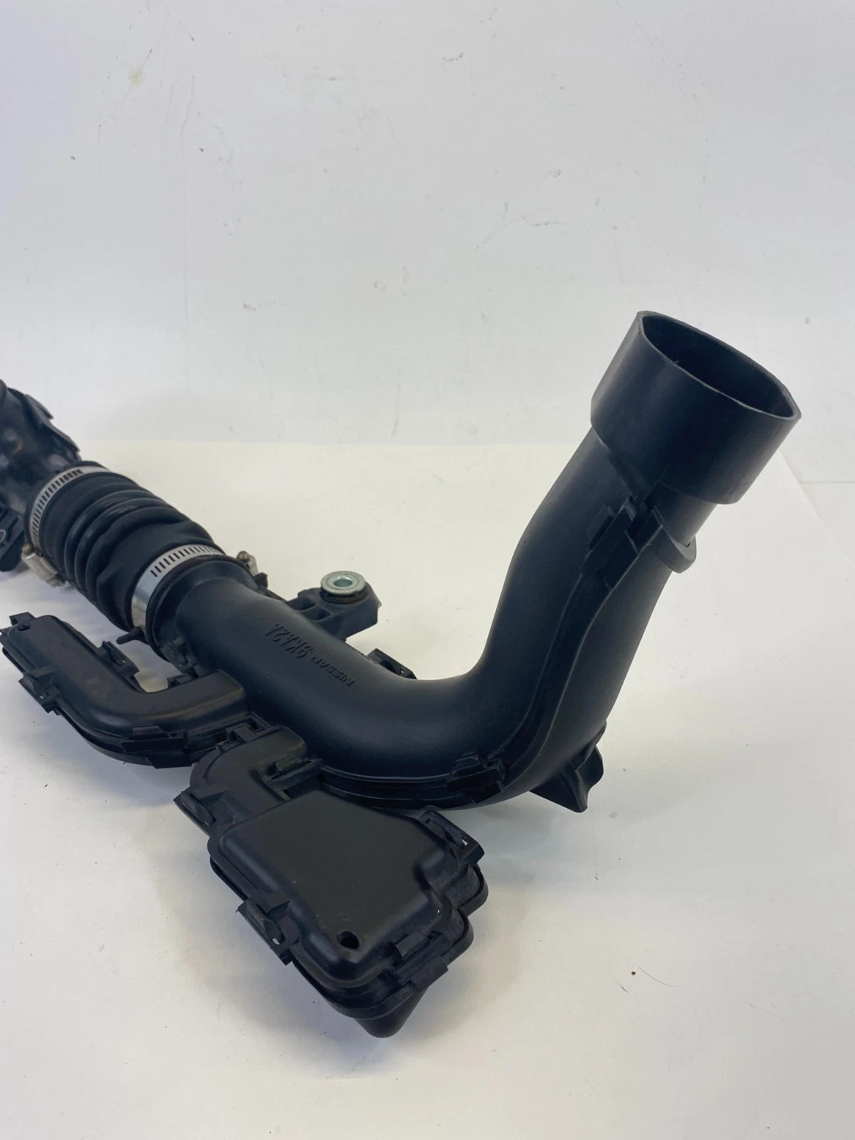 14-19 Nissan Versa Note 1.6L Engine Air Cleaner Duct Pipe W/ Resonator 72141226