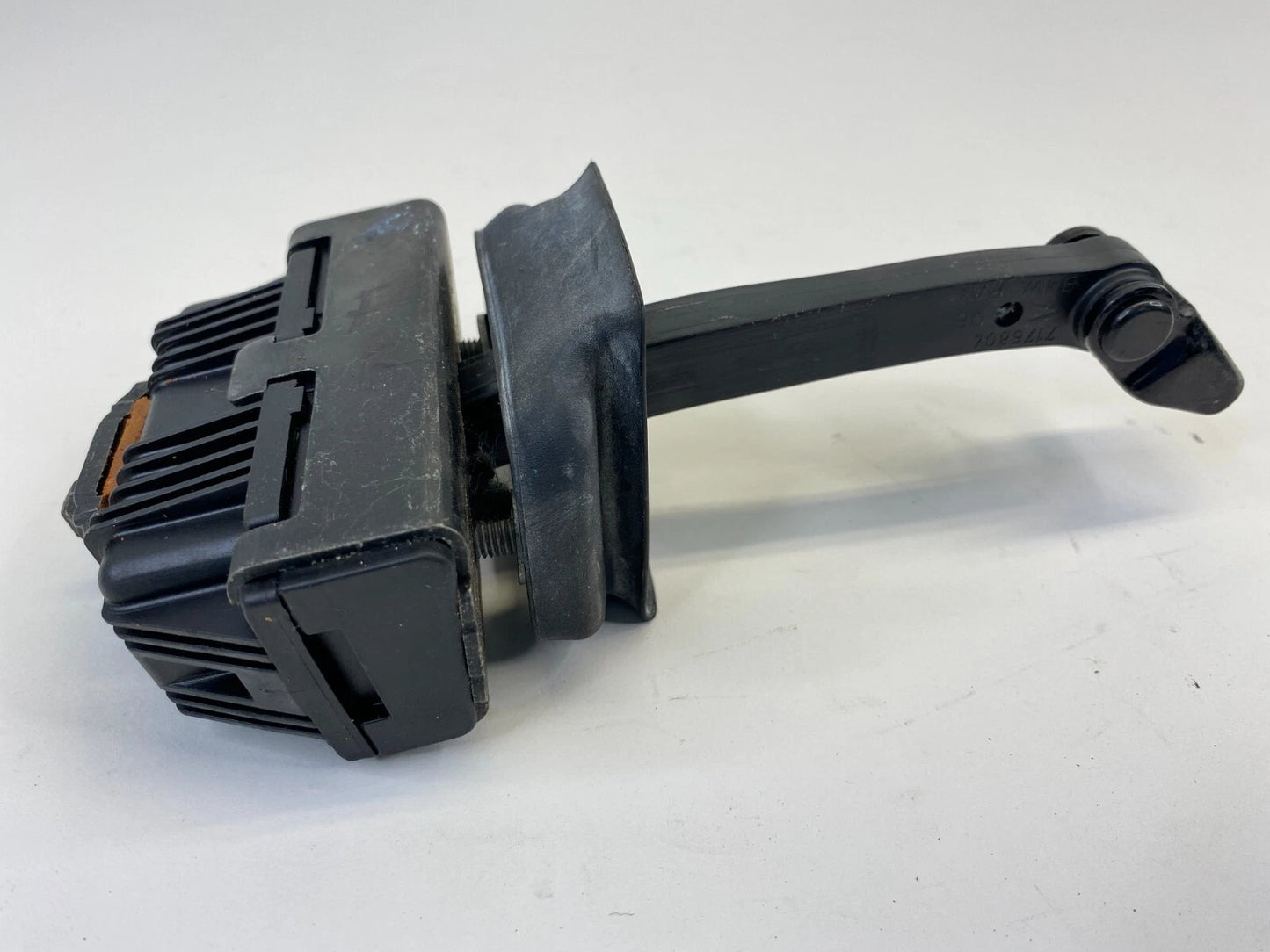 2006-2010 BMW 550I FRONT RIGHT PASSENGER SIDE DOOR CHECK STOP STOPPER DETENT OEM
