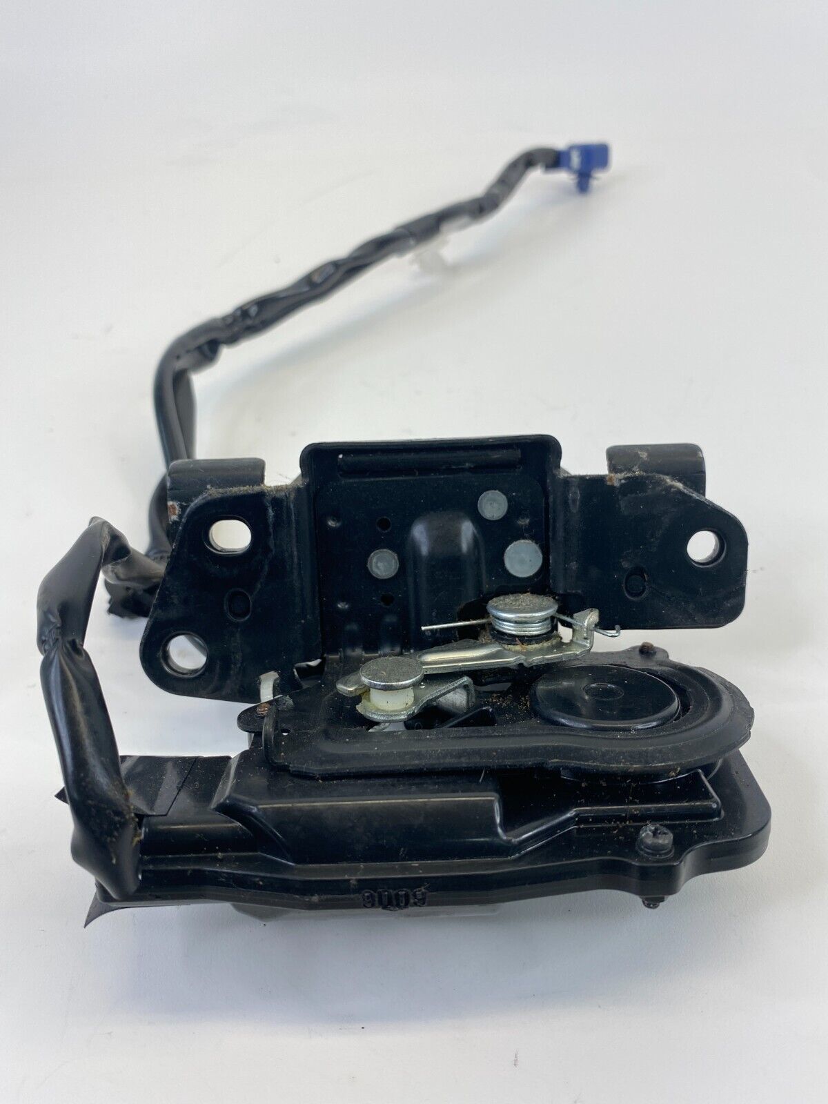 2010-2015 Toyota Prius Rear Trunk Liftgate Lock Latch Actuator Release OEM