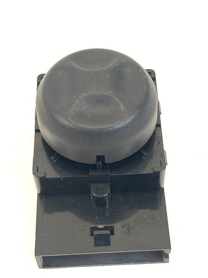 2007-2009 GMC Yukon Front Right Seat Power Lumbar Control Switch 15785408 OEM