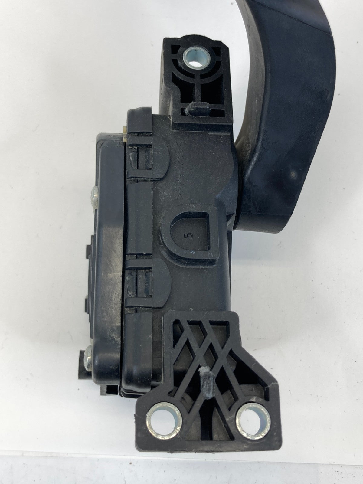 2002 Audi A6 Quattro 3.0L Accelerator Gas Pedal Travel Sensor 8D1-723-523-L OEM