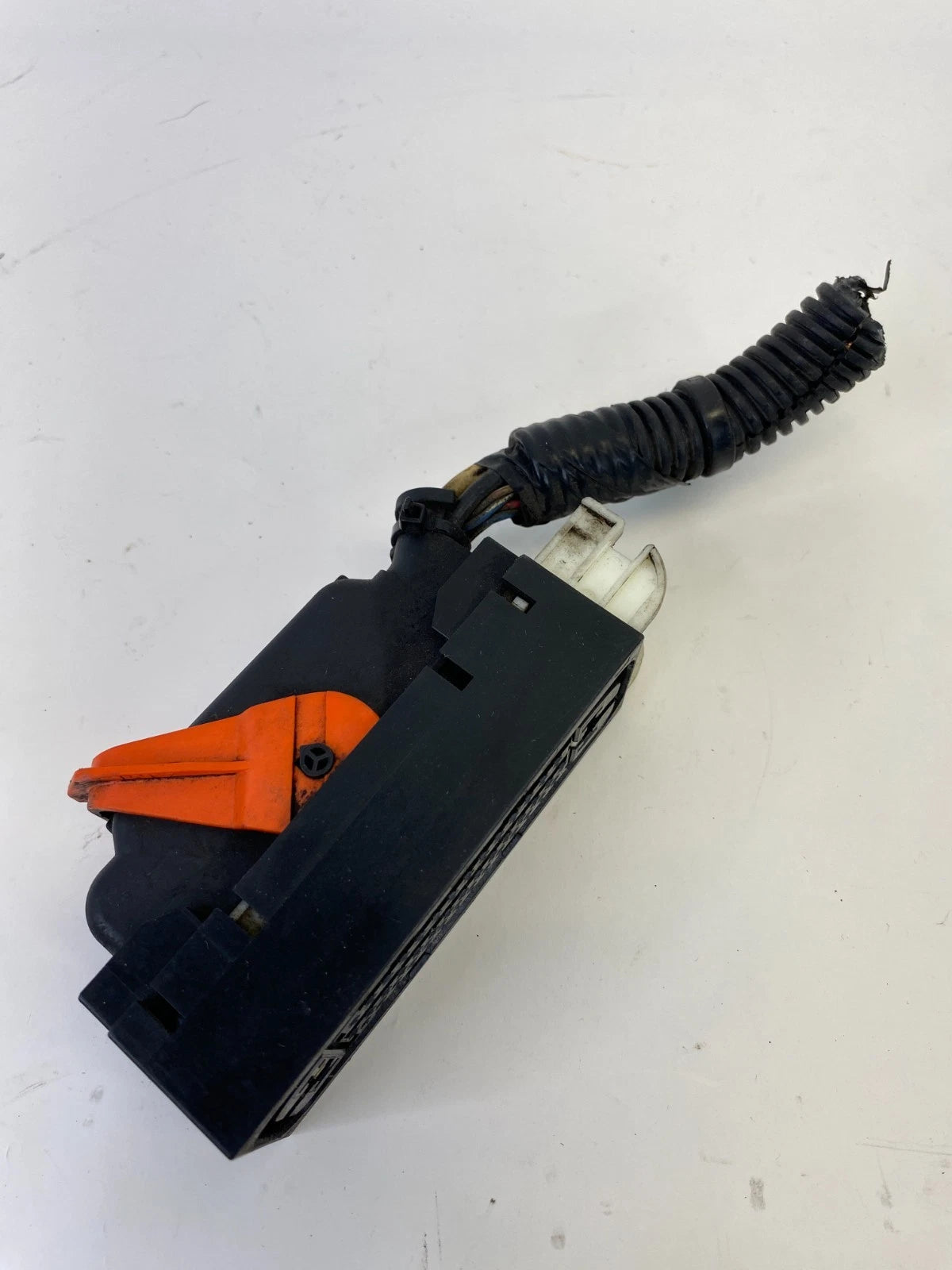 03 04 HONDA ACCORD SEDAN 3.0L V6 FWD ABS ANTI LOCK BRAKE PUMP CONNECTOR MODULE