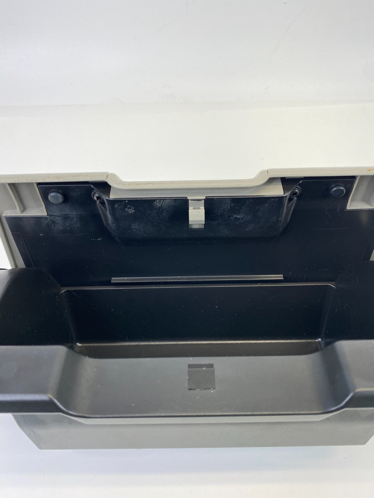 2003 2004 2005 2006 Suzuki XL-7 Center Dash Storage Compartment 73840-50J1 OEM