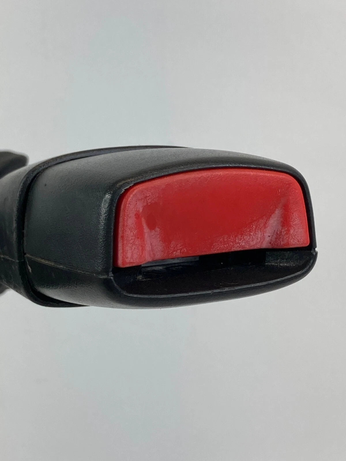 2006 PONTIAC TORRENT FRONT RIGHT PASSENGER SIDE SEAT BELT BUCKLE FR RH 5206420