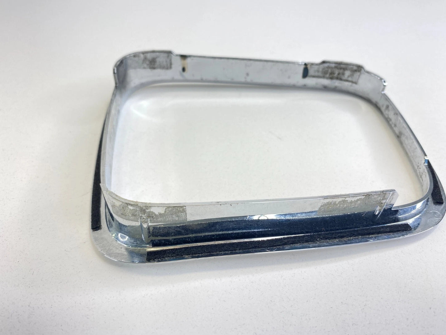 2007-2009 07-09 SUBARU LEGACY SE CENTER CONSOLE SHIFTER BEZEL TRIM RING COVER
