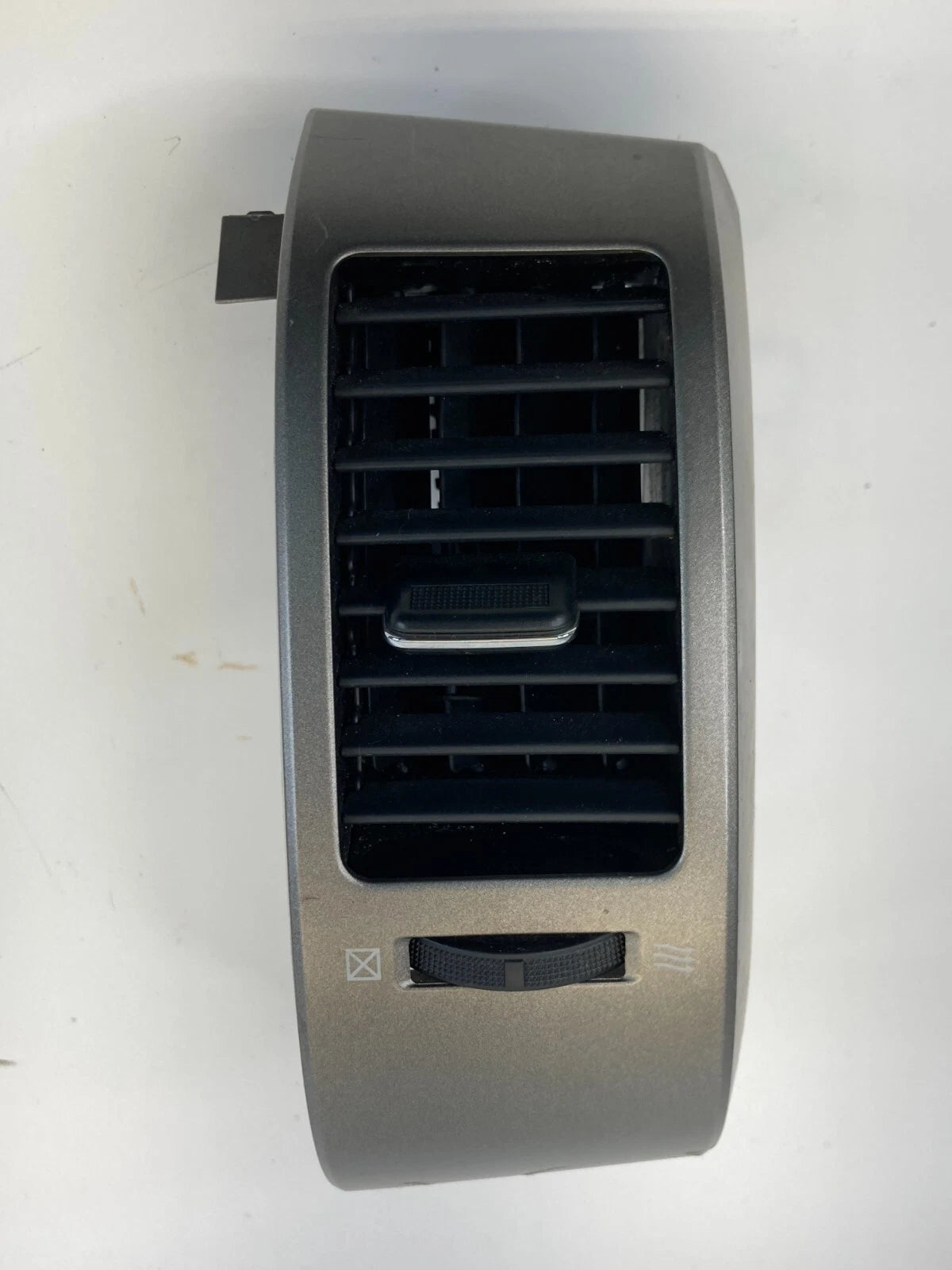 06-09 TOYOTA PRIUS DASH RIGHT PASSENGER OUTER A/C AIR VENT GRILLE 55061-47010
