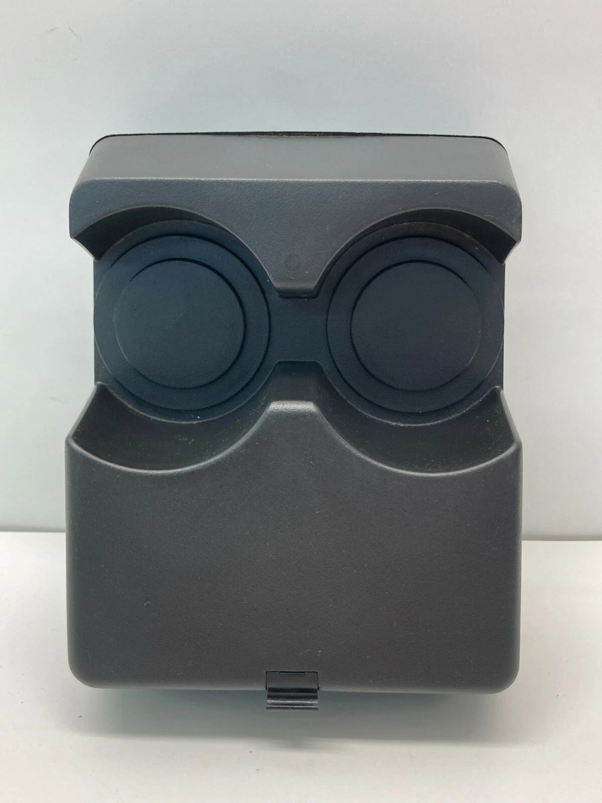 05 06 07 08 09 10 PONTIAC G6 REAR CENTER CONSOLE FOLDING DOWN DOUBLE CUP HOLDER