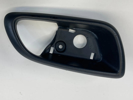2011-2020 DODGE JOURNEY INTERIOR REAR RIGHT DOOR HANDLE COVER 3001059LFN OEM