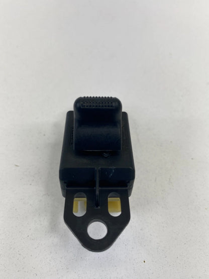 01-07 DODGE GRAND CARAVAN FRONT RIGHT SIDE DOOR LOCK CONTROL SWITCH 04685727AB