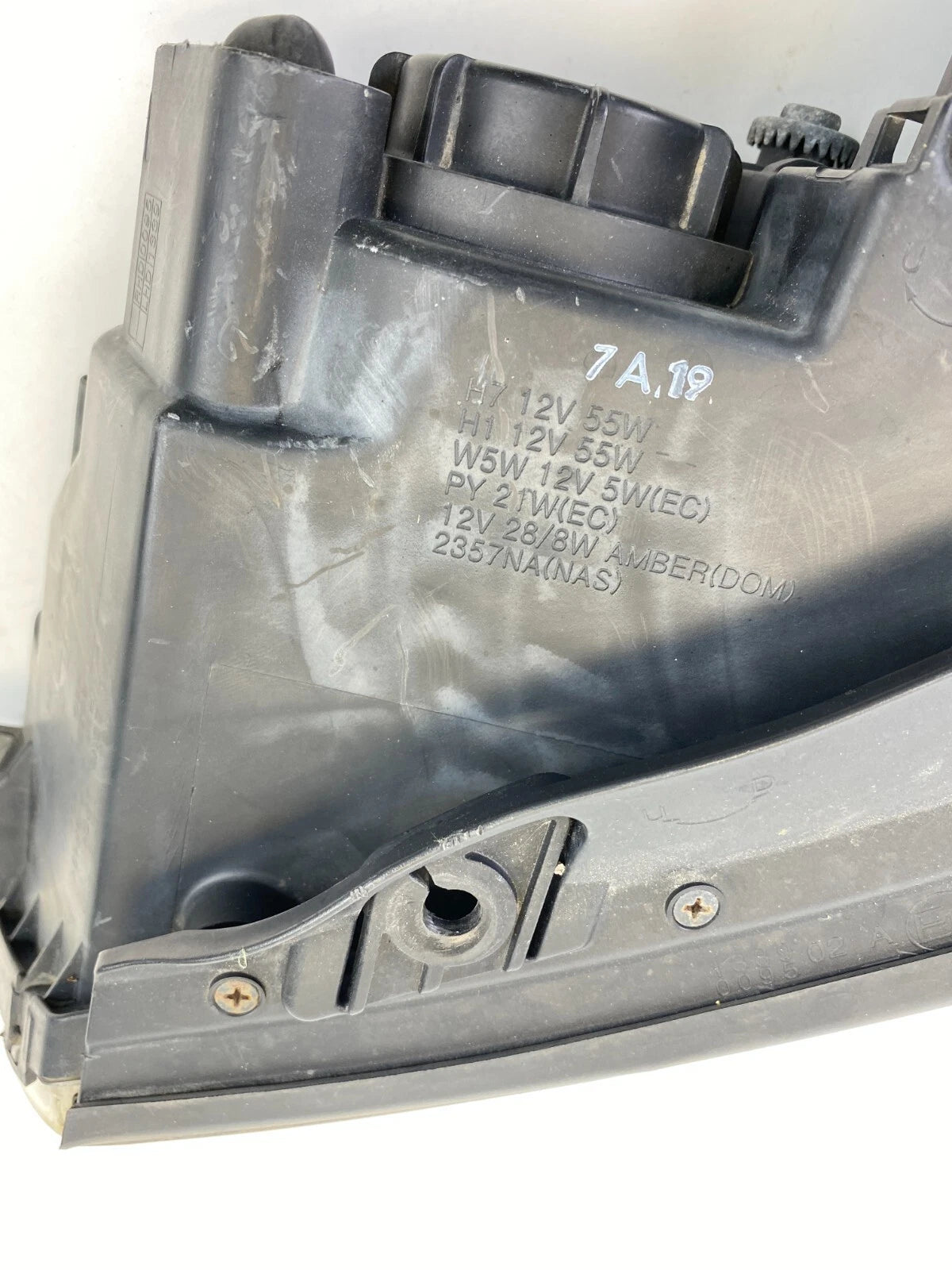 06-08 HYUNDAI SONATA FRONT LEFT DRIVER HEADLIGHT HEADLAMP LIGHT 92101-3KXXX