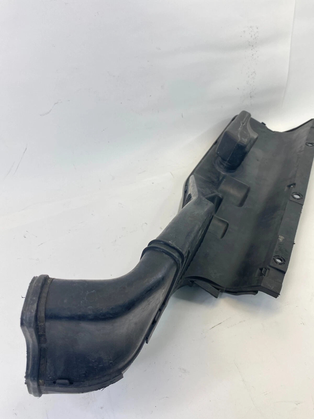 04-06 NISSAN MAXIMA 3.5L AT UPPER AIR INTAKE RESONATOR DUCT PIPE 16554-7Y010 OEM