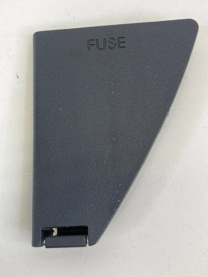 2010-2013 KIA SOUL LEFT SIDE DASH FUSE RELAY BOX COVER CAP LID TRIM 2K847-65130