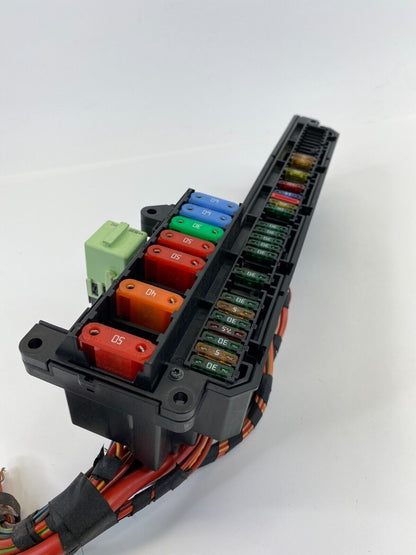 04-07 BMW 530i 525i 3.0L Fuse Box Relay Junction Under Dash 6114695733001 OEM