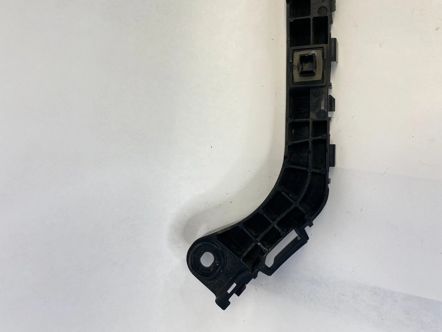 2016-2021 HONDA CIVIC SEDAN REAR LEFT BUMPER SIDE SUPPORT BRACKET OEM