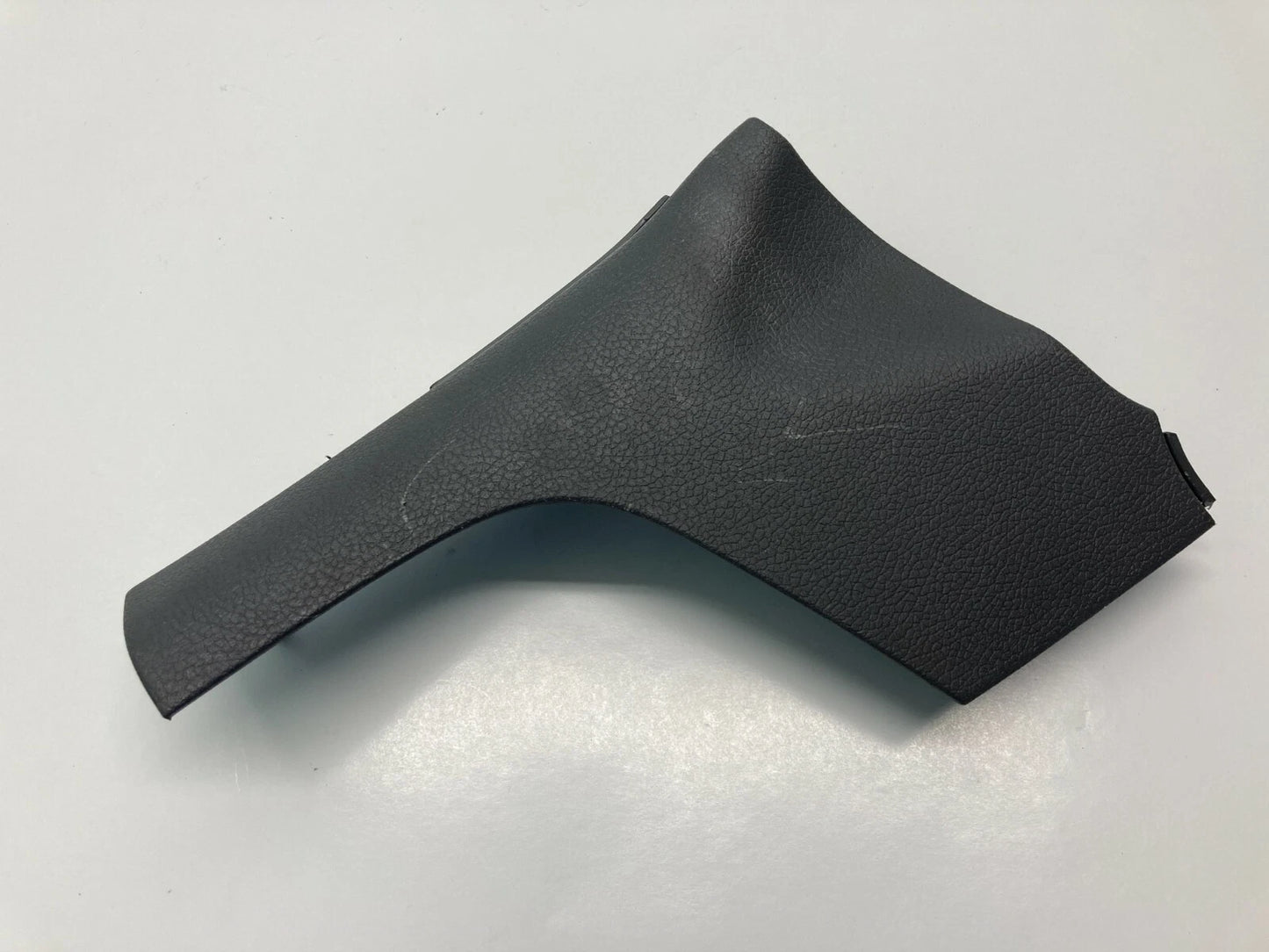11-13 HYUNDAI ELANTRA CENTER DASH LEFT SIDE TRIM MOLDING PANEL 84736-3Y000 OEM