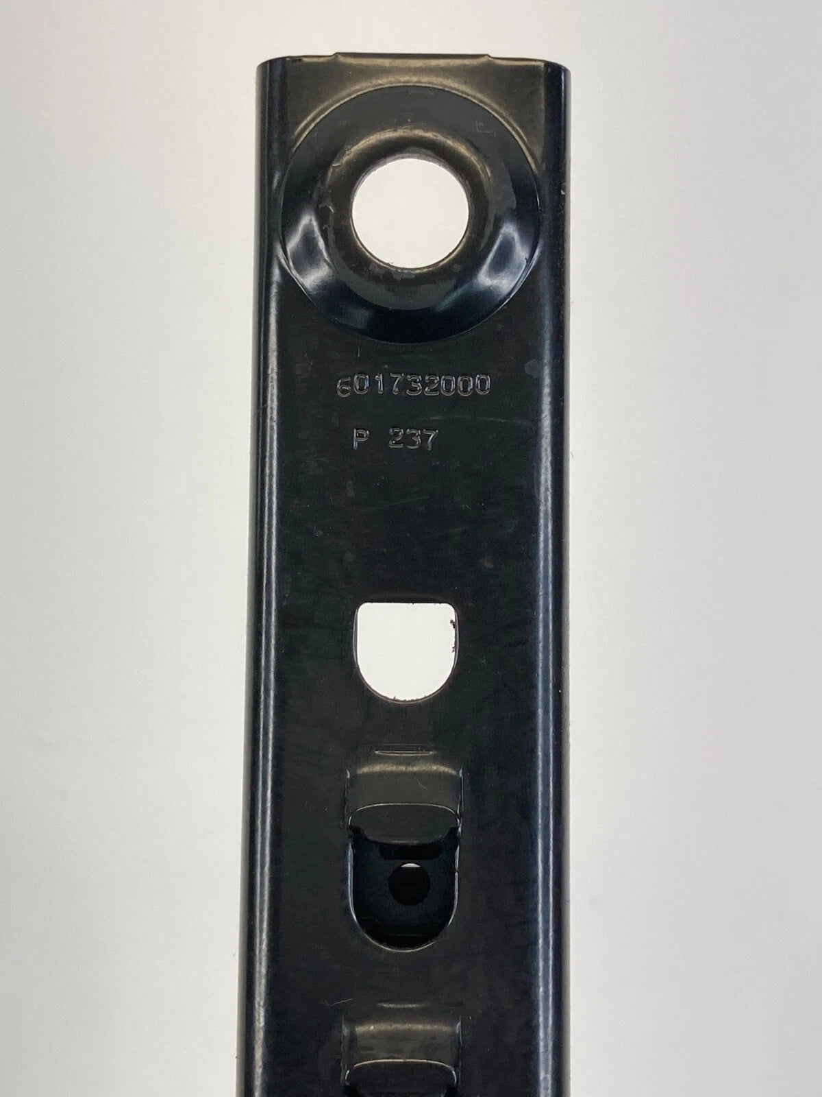04 05 06 07 08 PONTIAC GRAND PRIX FRONT SEAT BELT HEIGHT ADJUSTER OEM