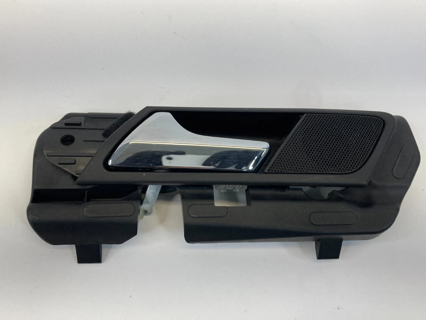2006 2007 MERCEDES-BENZ ML500 REAR LEFT SIDE INTERIOR DOOR HANDLE W/ TWEETER