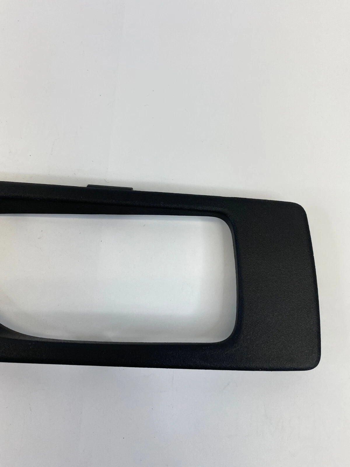 10-14 SUBARU OUTBACK REAR RIGHT SIDE INTERIOR DOOR HANDLE BEZEL 94246AJ02A OEM