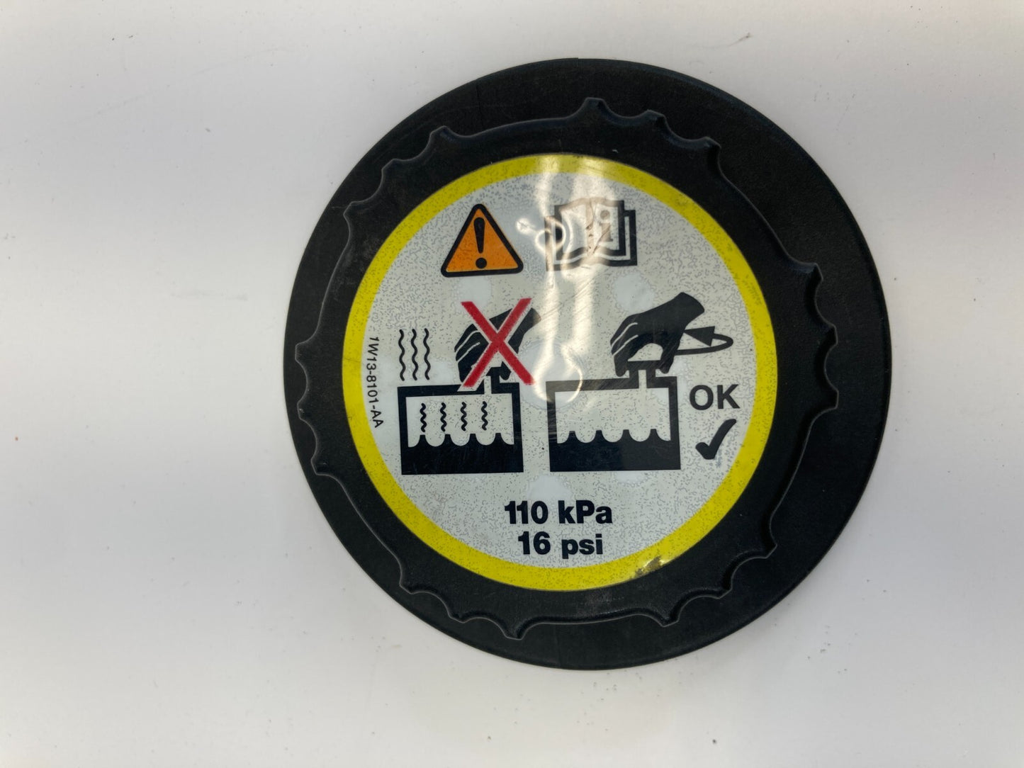 2006-2012 Ford Fusion Radiator Coolant Fluid Tank Cap Lid Cover 1W13-8101-AA OEM