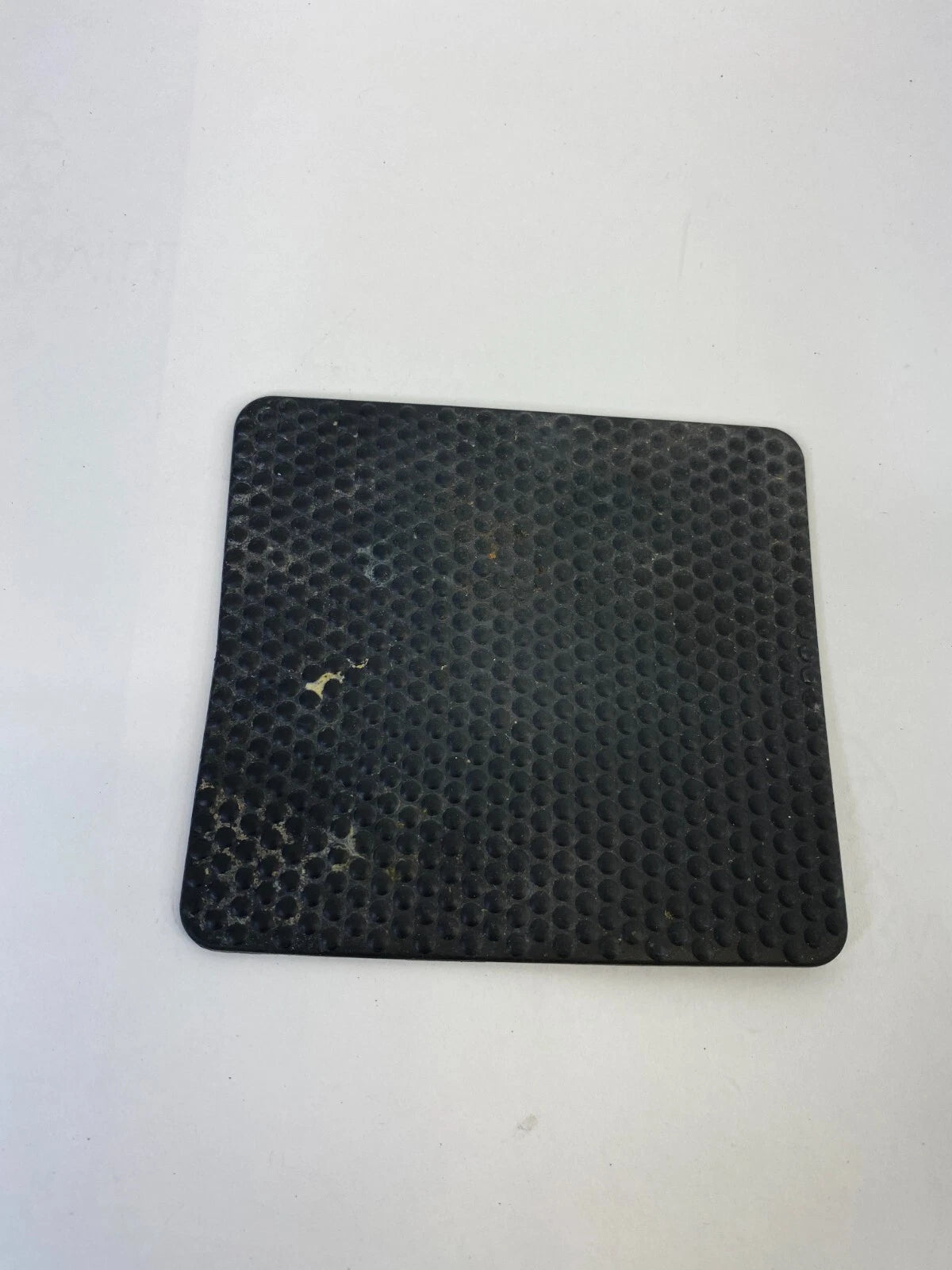 2001-2005 PONTIAC GRAND AM FRONT CENTER CONSOLE RUBBER MAT INSERT 22628956 OEM