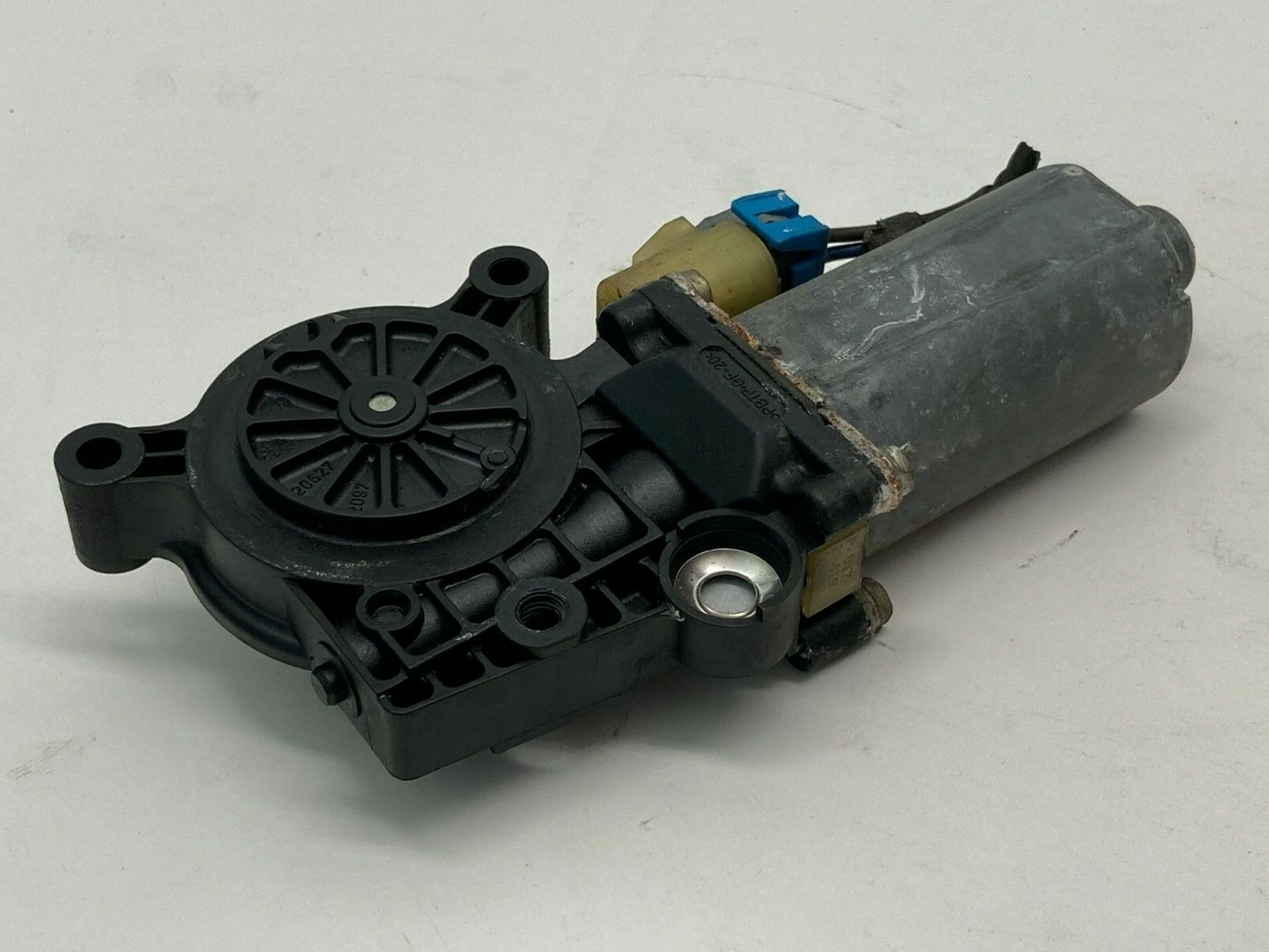 02 03 04 05 06 07 Saturn Vue Rear Left Door Power Window Motor CM091420A OEM