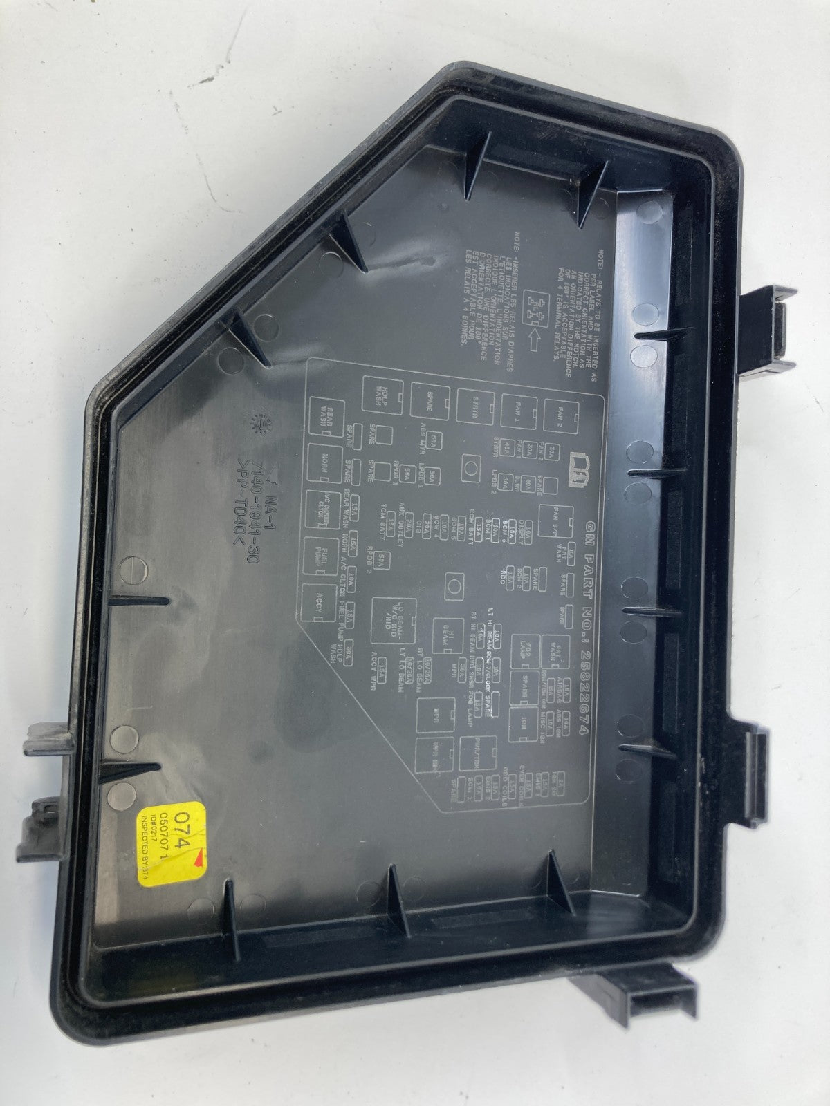 2007 2008 2009 Cadillac SRX Engine Compartment Fuse Box Cap Cover Lid OEM