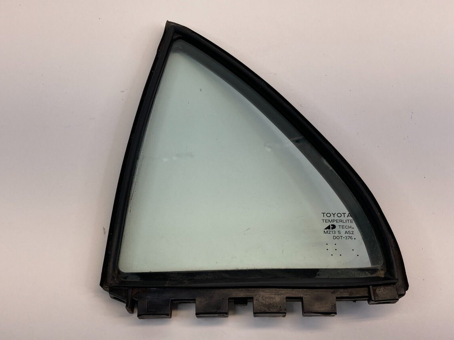 03-08 Toyota Corolla Rear Left Driver Door Quarter Vent Window Glass 68189-02040