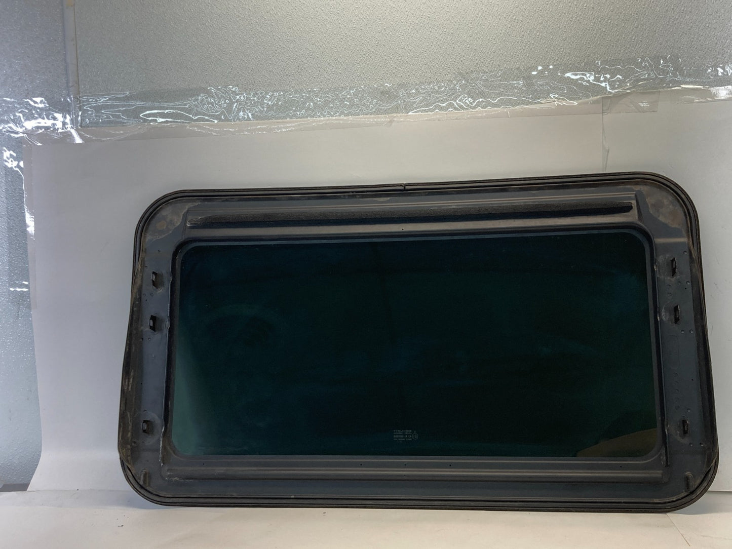 03 04 05 06 Infiniti G35 Sedan Front Pano Sunroof Sun Roof Glass Assembly OEM