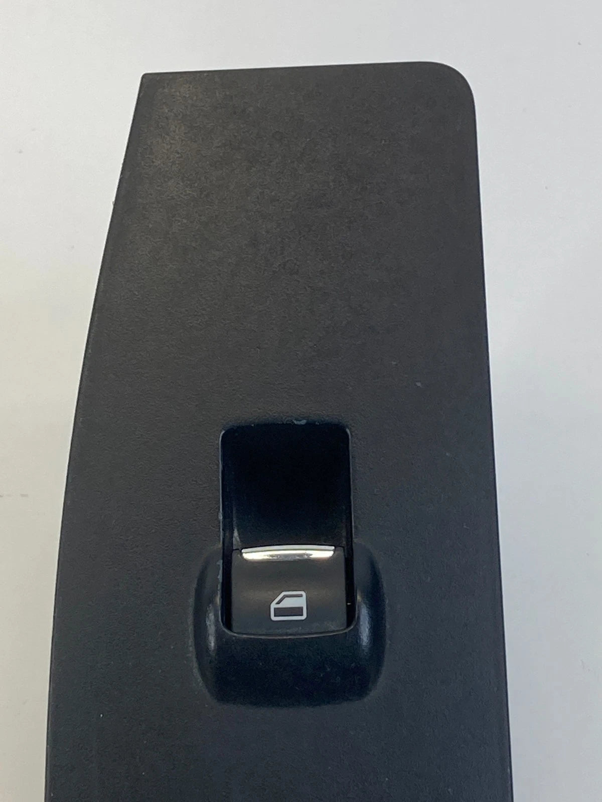 2013-2019 FORD TAURUS POLICE INTERCEPTOR SEDAN FRONT RIGHT POWER WINDOW SWITCH