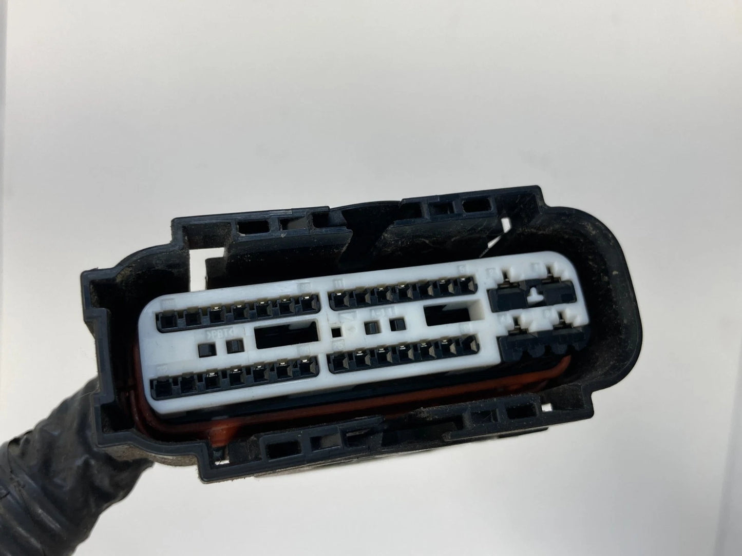 14 15 NISSAN ROGUE SELECT 2.5L FWD AT ABS ANTI LOCK BRAKE PUMP PLUG CONNECTOR