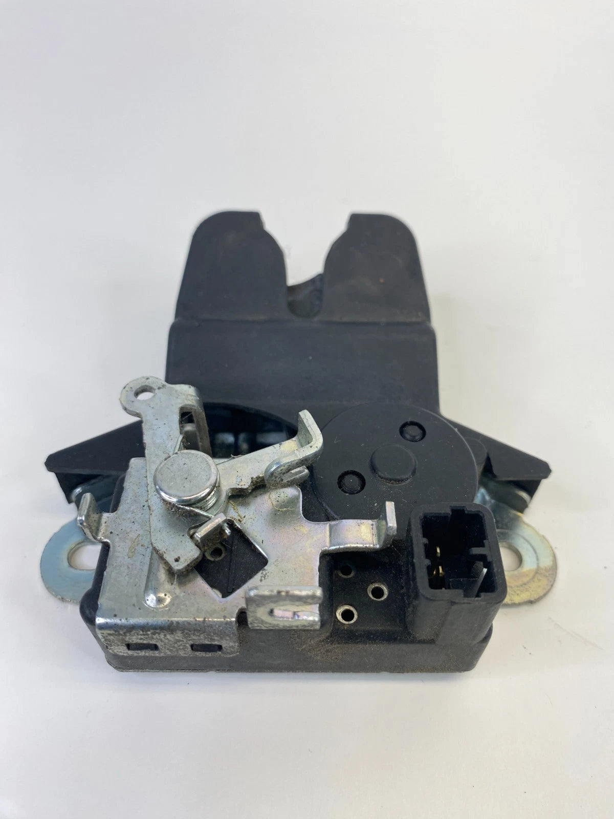 2008-2010 HYUNDAI SONATA SEDAN REAR TRUNK LOCK LATCH ACTUATOR RELEASE ASSY OEM