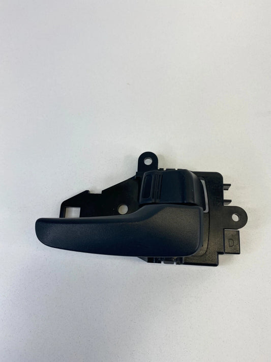 2007 2008 MITSUBISHI OUTLANDER REAR RIGHT INTERIOR INNER DOOR HANDLE MN105360