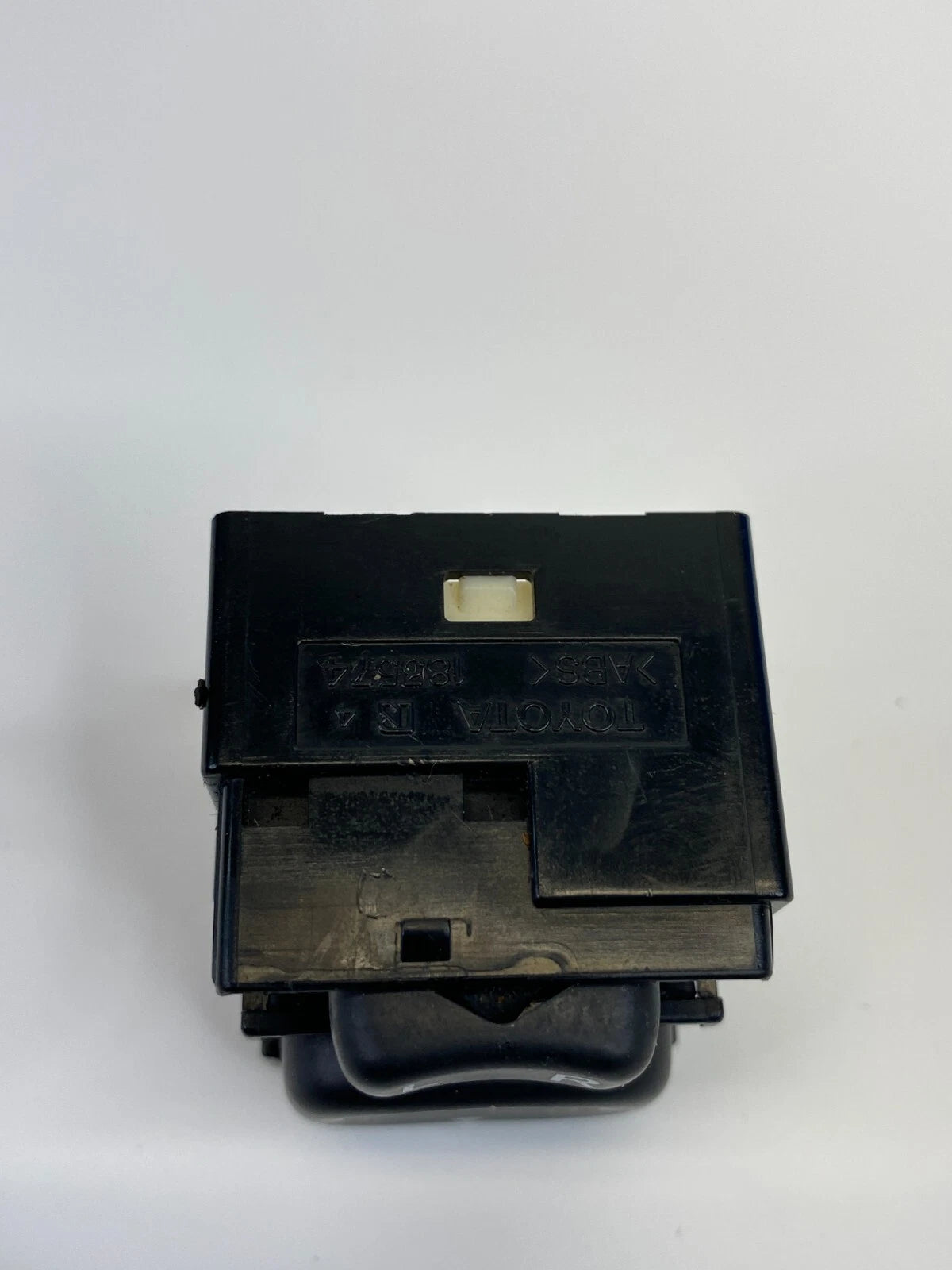 01-07 TOYOTA HIGHLANDER POWER SIDE VIEW DOOR MIRROR CONTROL SWITCH BUTTON OEM