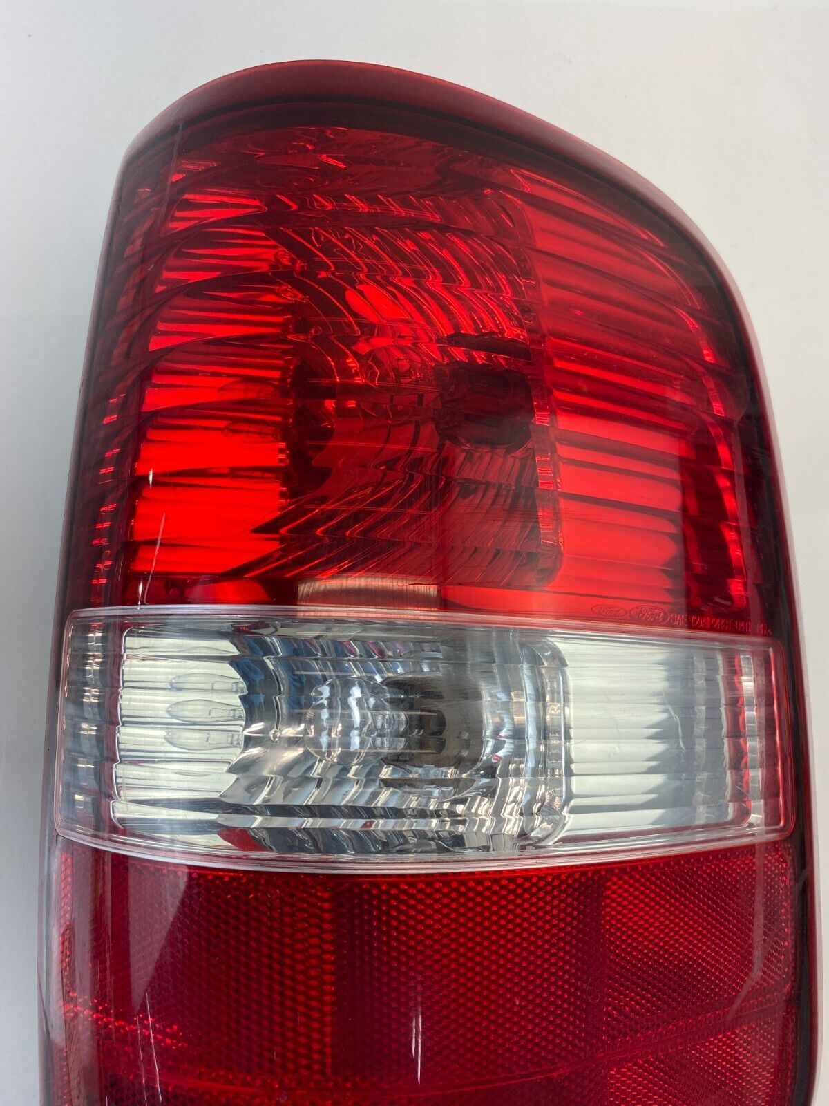 2004-2008 Ford F-150 Right Passenger Side Tail Light Taillight Lamp 4L34I3B504A