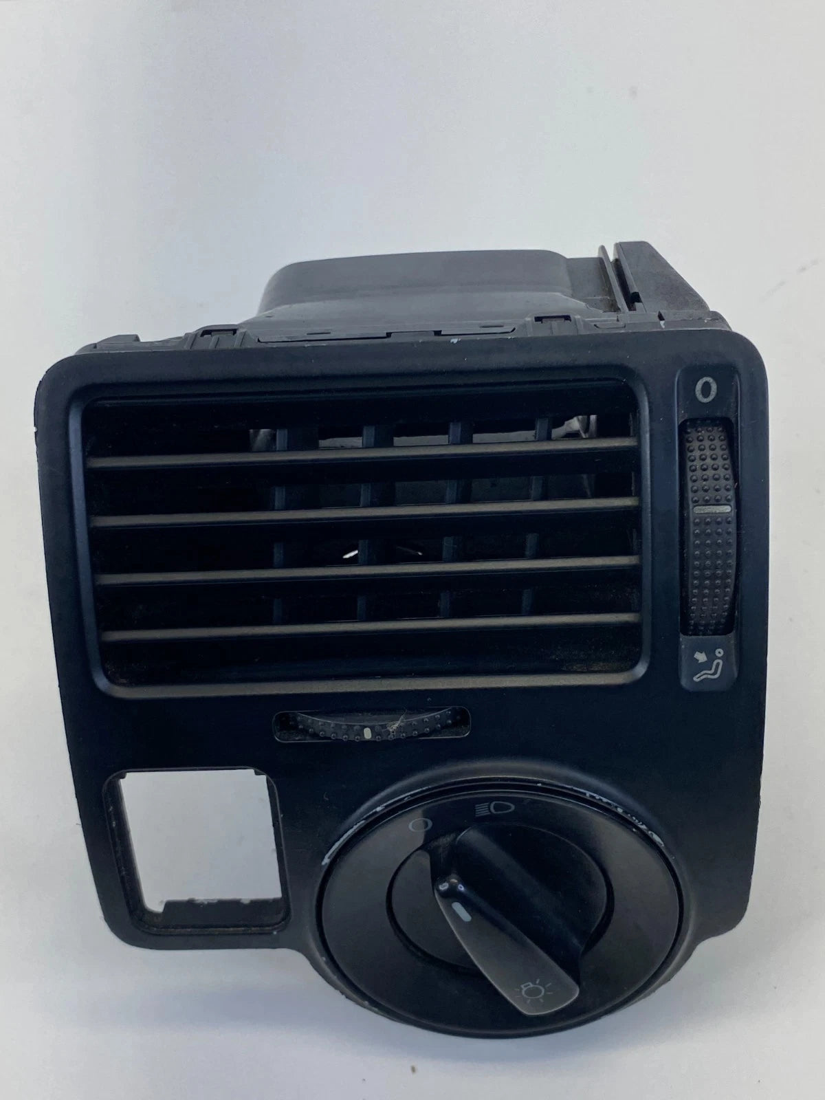 1999-2005 VW JETTA LH DRIVER DASH AIR VENT LIGHT SWITCH OEM FACTORY 1J1819703E