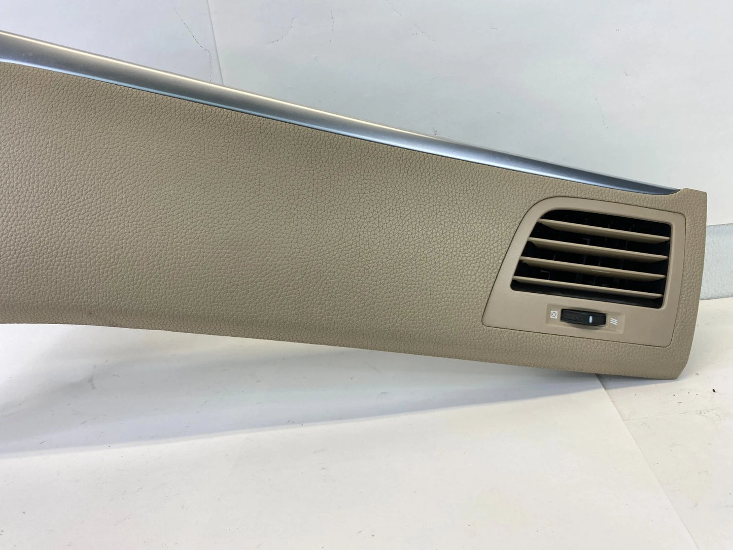 2010-2013 SUZUKI KIZASHI FRONT RH DASHBOARD AC AIR VENT COVER TRIM OEM 7385157L1