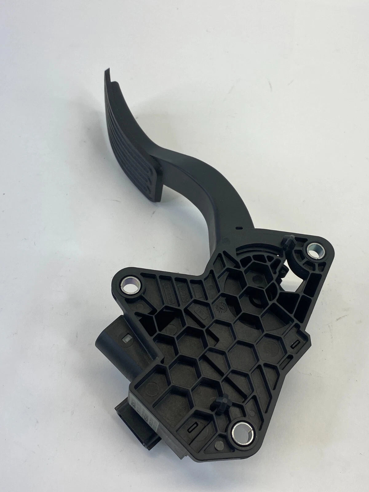 2007-2013 NISSAN ALTIMA SEDAN GAS ACCELERATOR PEDAL TRAVEL SENSOR 18002ZX00A OEM