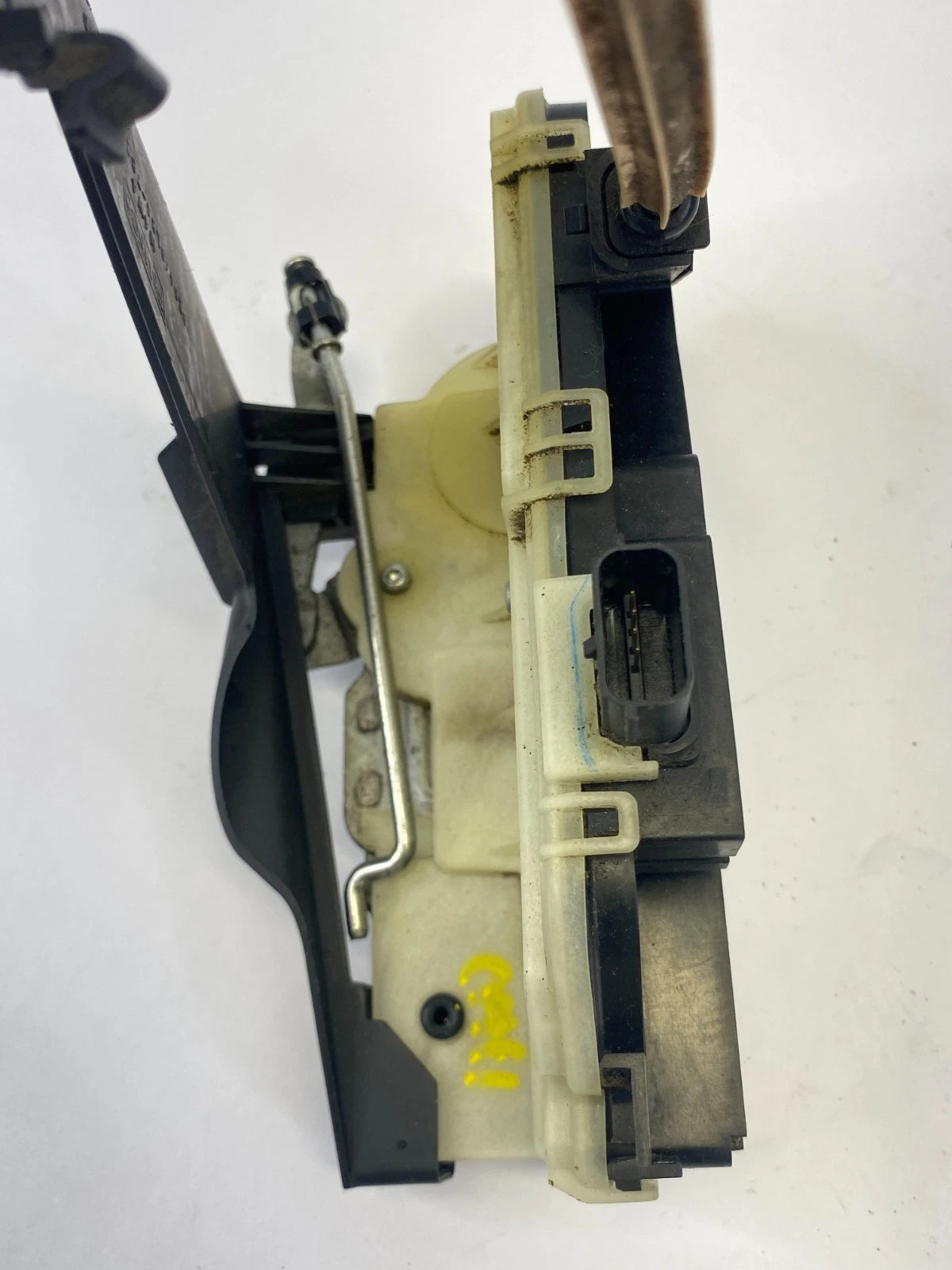 2008-2012 FORD ESCAPE LEFT REAR POWER DOOR LOCK LATCH ACTUATOR OEM 4193412001