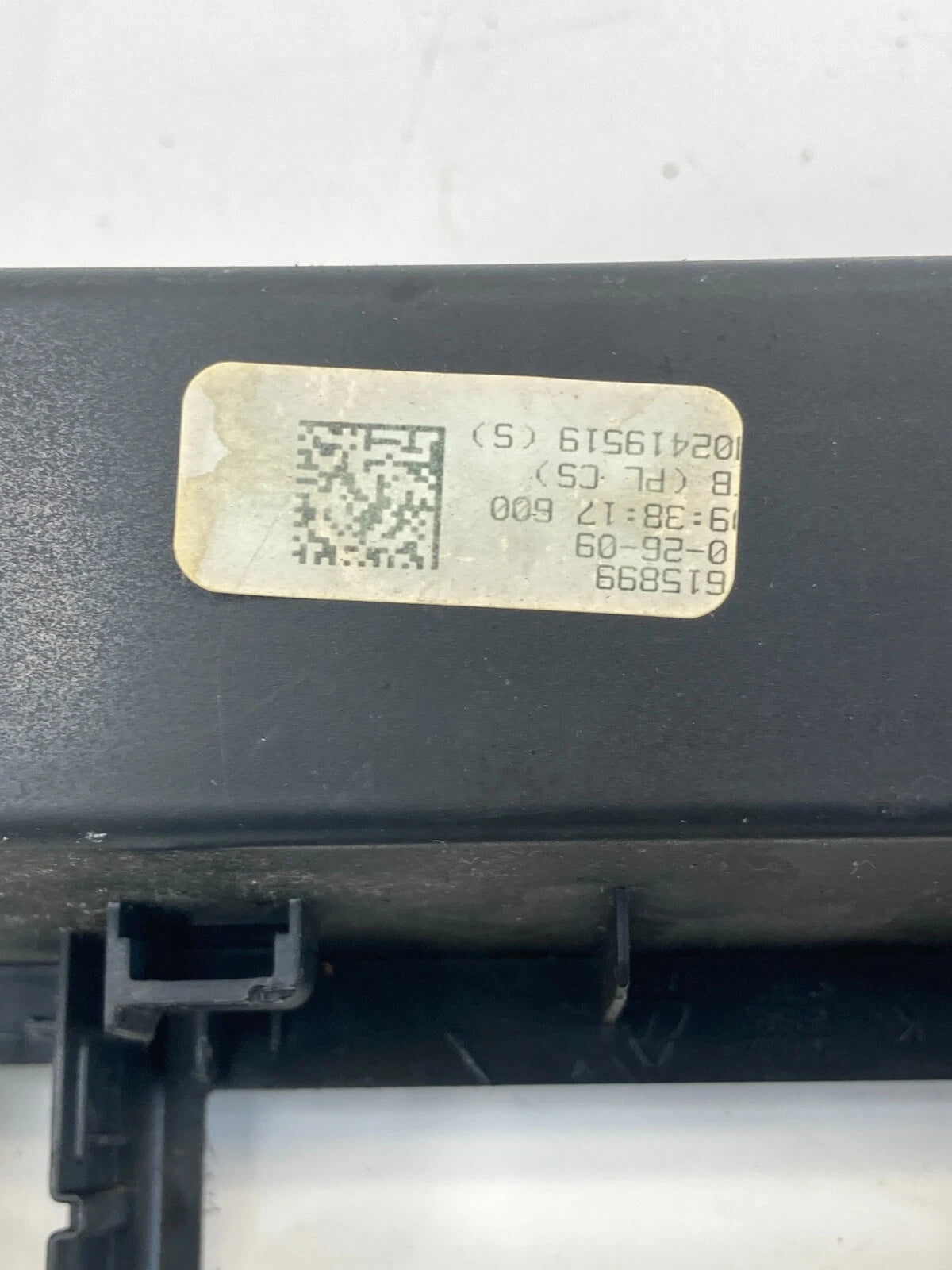 2009-2012 CHEVROLET TRAVERSE DASH TRIM BEZEL POWER OUTLET POCKET OEM 102419519