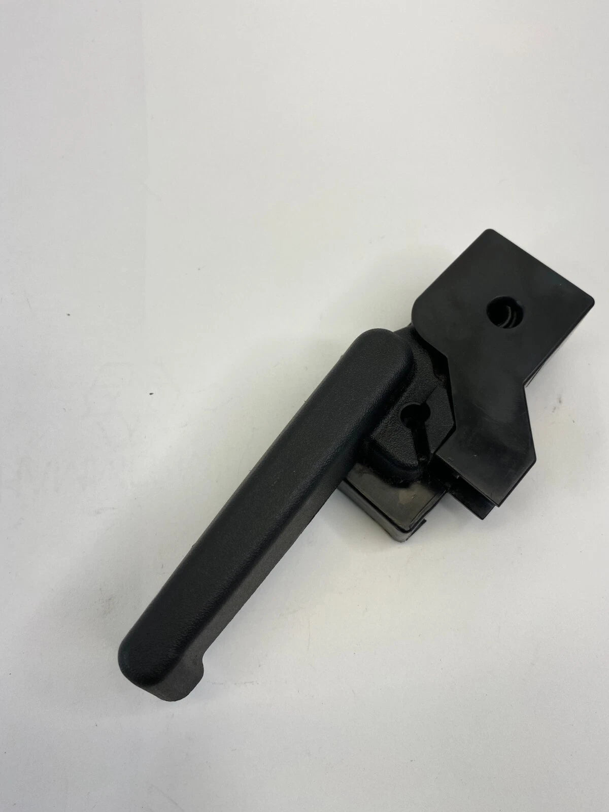 2011-2016 CHEVROLET CRUZE HOOD BONNET RELEASE HANDLE LEVER HOOD RELEASE HANDLE