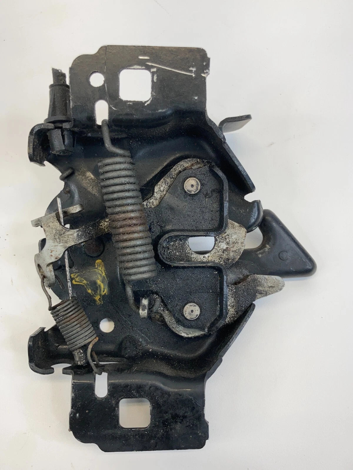 2008-2011 FORD FOCUS ENGINE HOOD LOCK LATCH MECHANISM ASSEMBLY FRONT OEM FACTORY