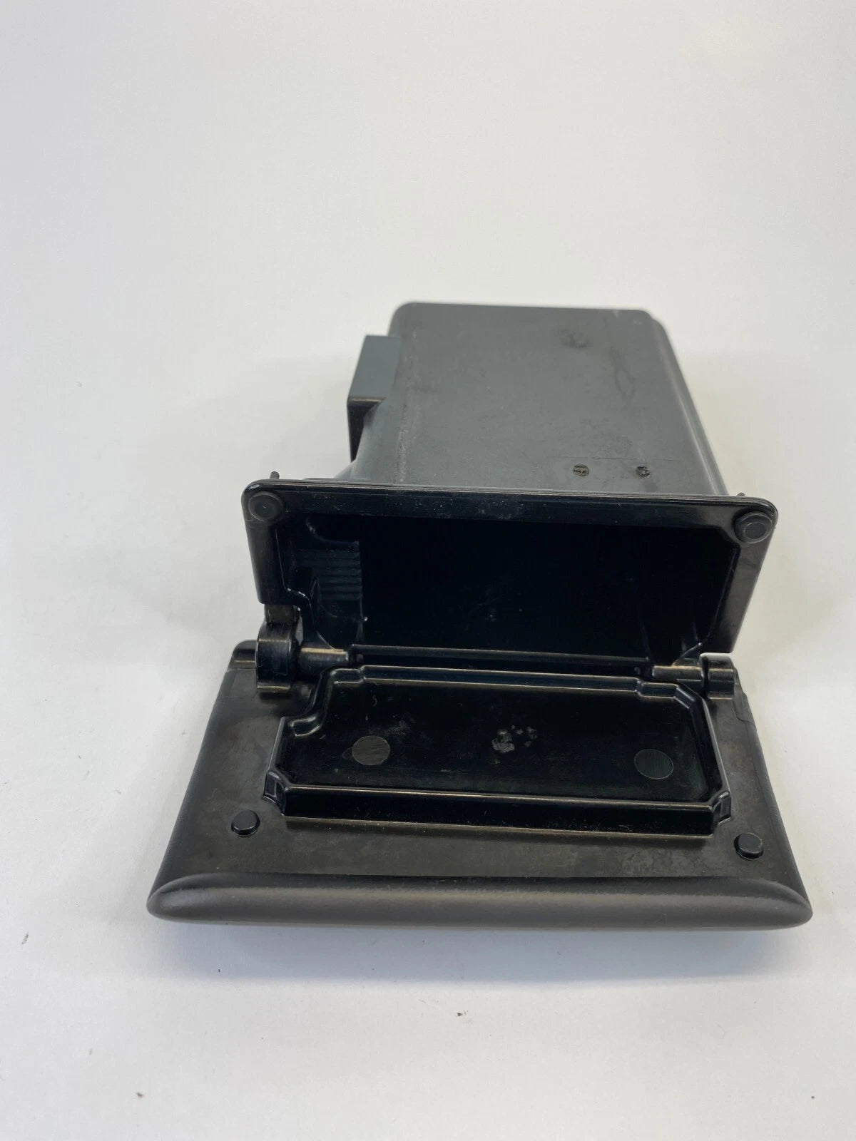 1998-2005 LEXUS GS300 REAR RIGHT SIDE DOOR PANEL INSERT ASHTRAY 74131-30200 OEM