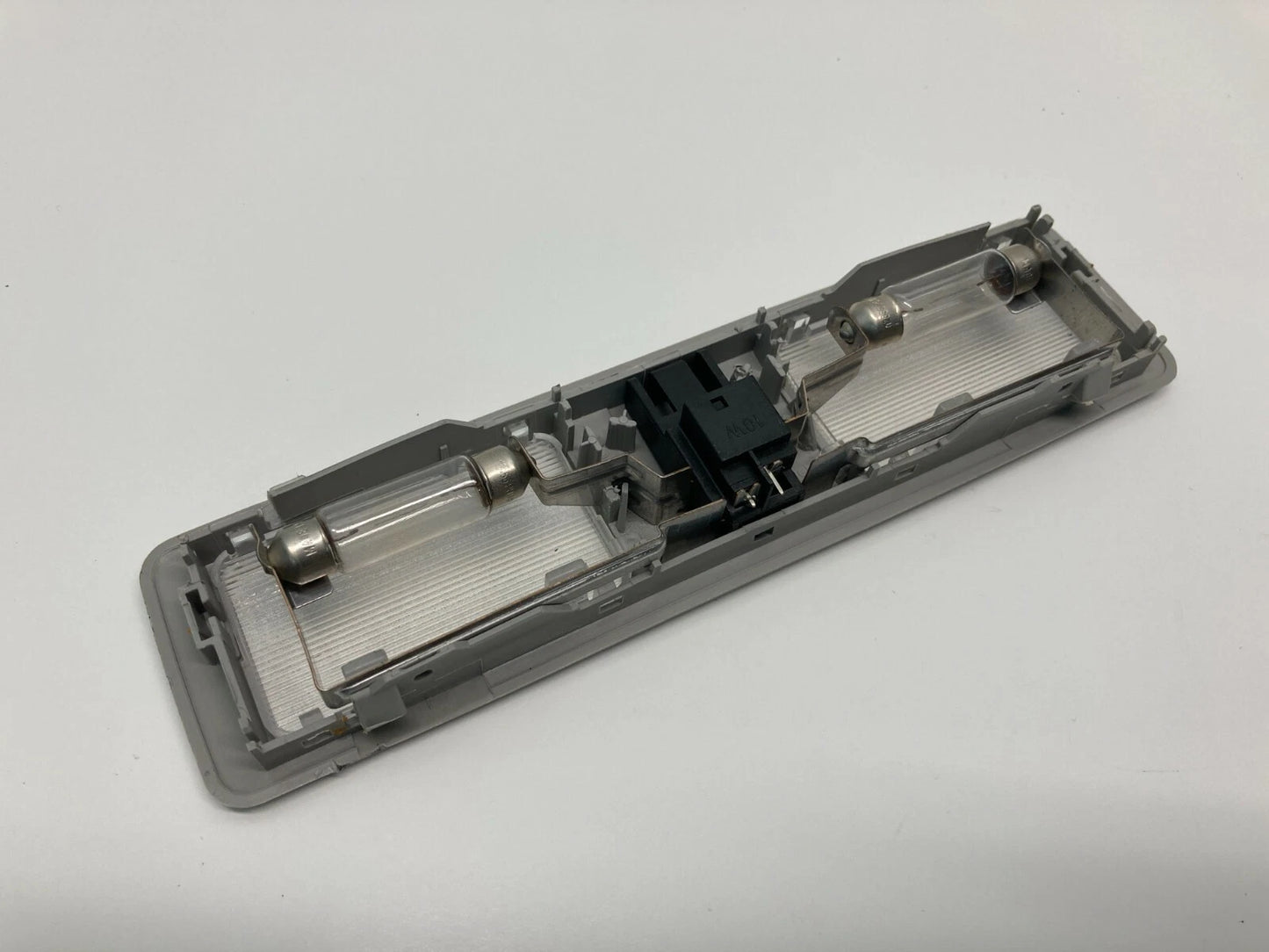 95-01 BMW 740IL 00-03 M5 97-00 528I OVERHEAD DOME MAP READING LIGHT LAMP OEM