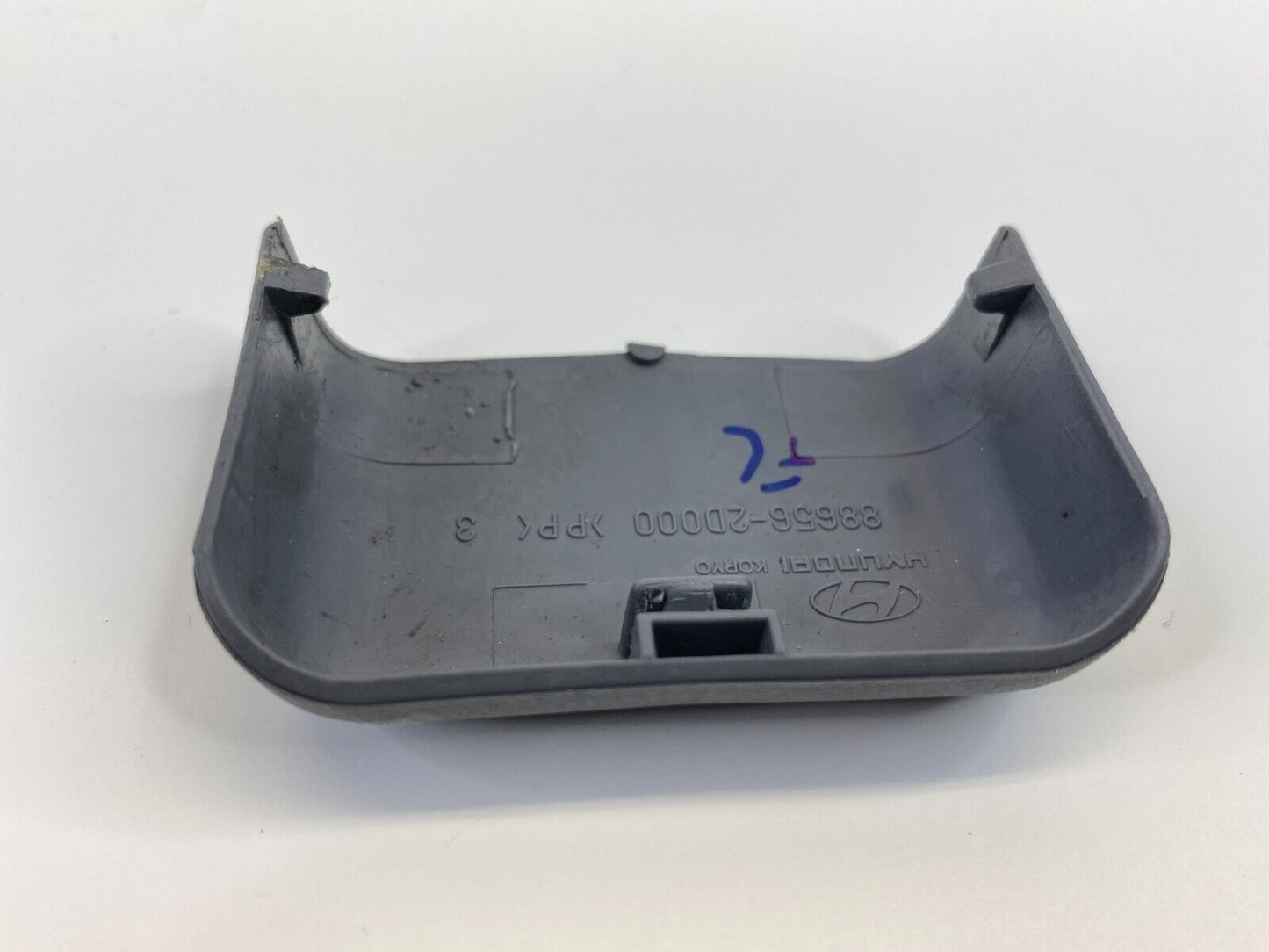 2001-2006 Hyundai Elantra Front Left Side Seat Bolt Cover Trim 88656-2D000 OEM