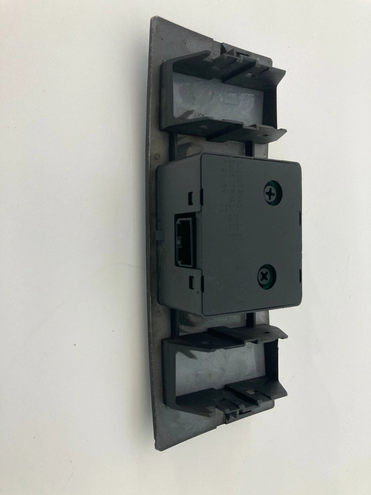 2004 2005 2006 CHRYSLER PACIFICA REAR AC HEATER BLOWER CLIMATE CONTROL SWITCH