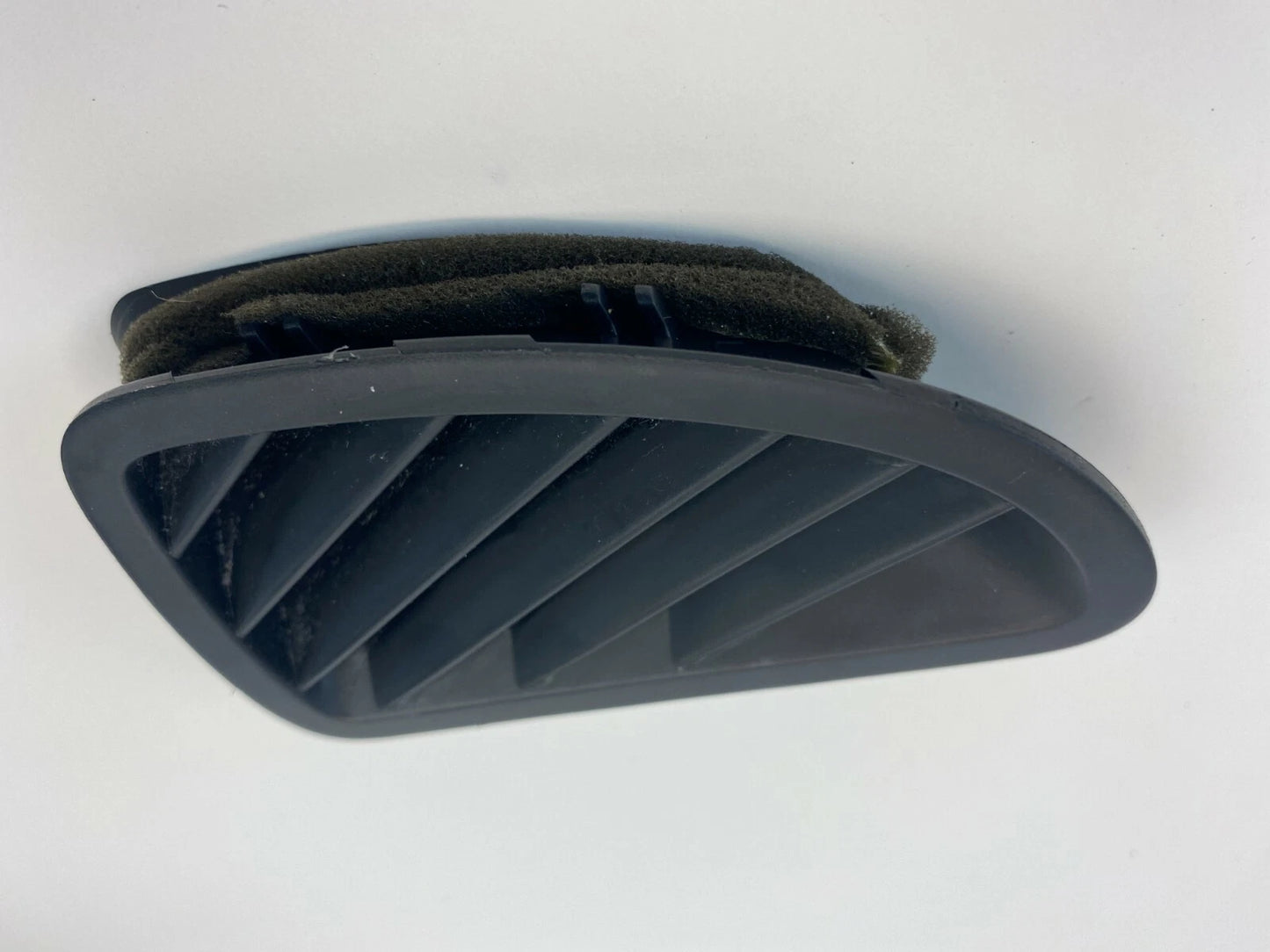 2006-2010 KIA OPTIMA DASH FRONT RIGHT PASSENGER SIDE DEFROST AIR VENT GRILLE OEM