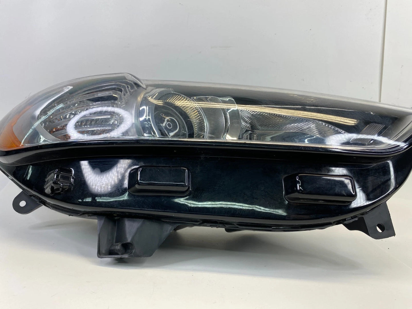 2013-2016 FORD FUSION FRONT RIGHT PASSENGER HEADLIGHT HEADLAMP OEM