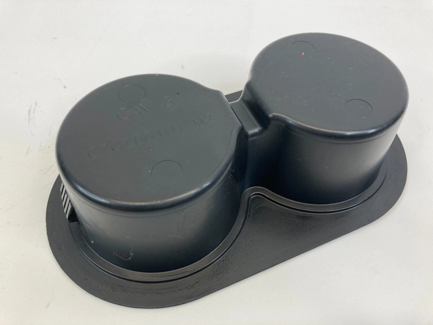 2010-2017 CHEVROLET EQUINOX REAR SEAT CENTER CONSOLE CUP HOLDER INSERT C7GZ63101