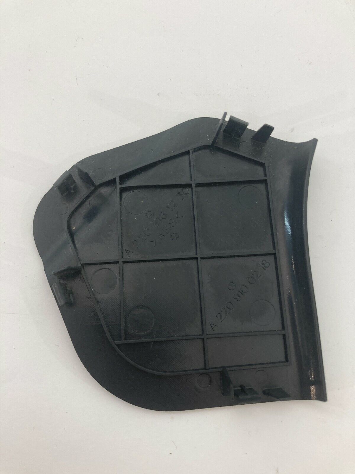 2000-2002 Mercedes-Benz S 500 Front Right Seat Lower Inner Cover Trim 2209181230