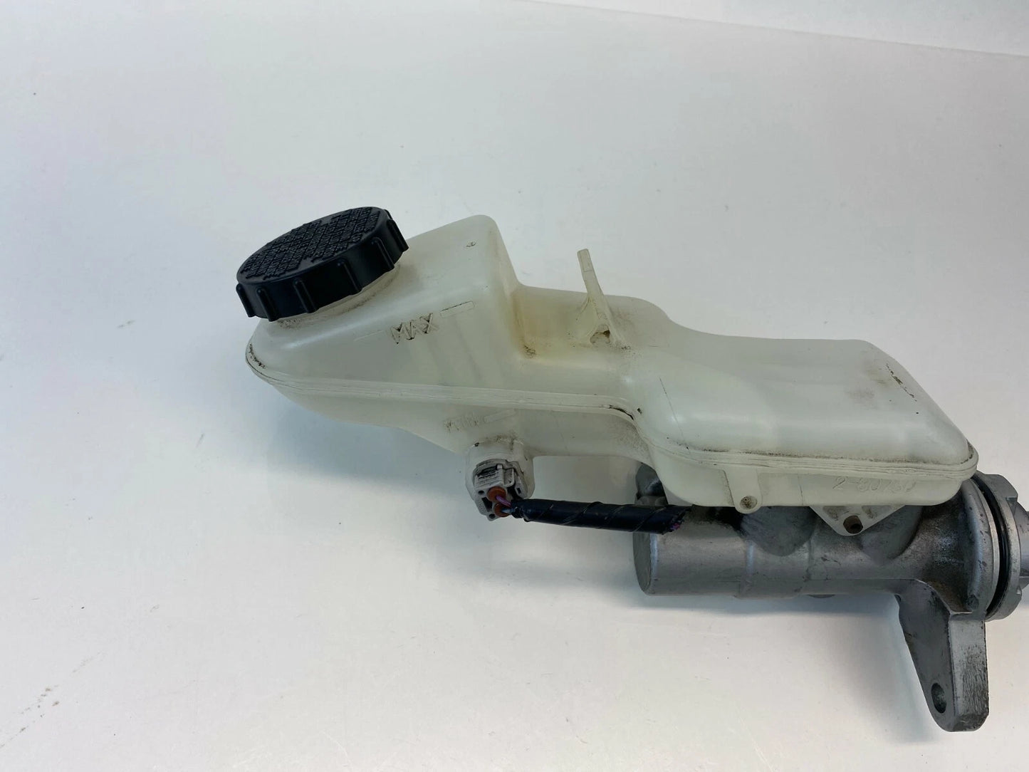 2014-2021 MAZDA 6 BRAKE MASTER CYLINDER WITH FLUID RESERVOIR UNIT ASSEMBLY OEM